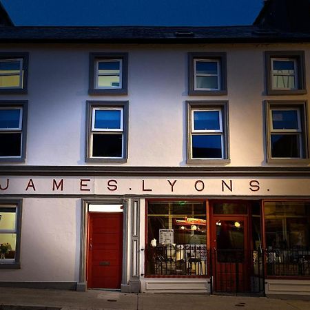 'James Lyons' The Old Main St Ballyhaunis Esterno foto